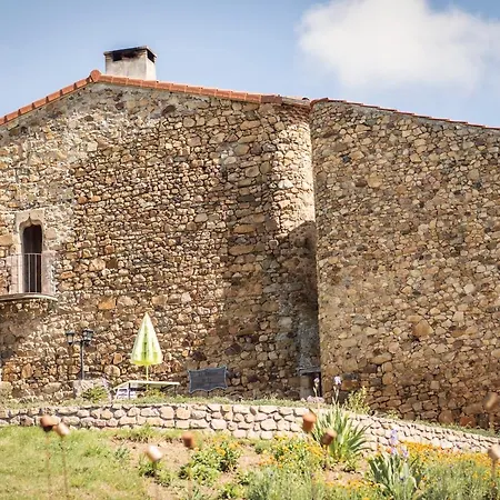 Le Donjon De La Reine Margot Beaumont (Haute-Loire)