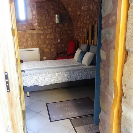 Le Donjon De La Reine Margot Bed & Breakfast Beaumont (Haute-Loire)